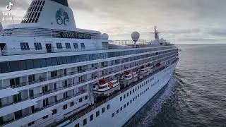 Crystal Symphony leaving Liverpool