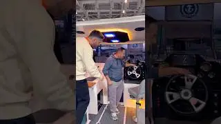 Yeni kapı boat show serengeti velar 550 b&uuml;lent beye hayırlı olsun. #motoryat #tekne #boatshow