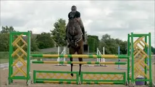 Show Jmper Jay Halim X This Esme