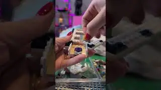 WOW to the LEGO Shopping Street!