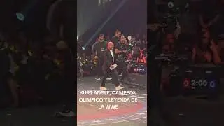 KURT ANGLE, GRAN FIGURA DE LA LUCHA OVACIONADO EN RAF