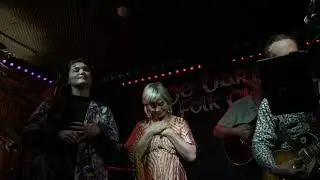 DogTail Soup: &Oacute;ir (Gold); DeBarra's Folk Club, Clonakilty, Co. Cork, IE 29.08.19