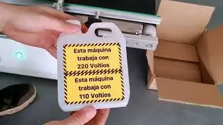 Big jug bottles sticker labeling machine automatic tabletop type labeler tested for Guetamala custom
