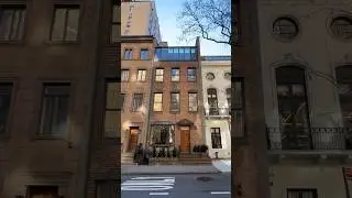Получите это! Пятиуровневый таунхаус с одной спальней в Нью-Йорке! #nyc