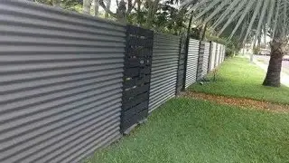 Most attractive corrugated sheets fence|Simple but beautiful Mabati fence design ideas