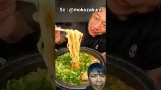 masak ramen di truk @mokozakura