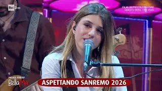 Carlotta Candida canta 