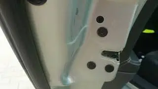 3 sposoby na awaryjne zamykanie w Renault Laguna II