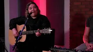 Angie Faith 01