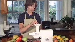 Champion Juicer - How To Assemble and Use