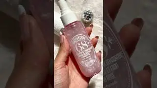 pov: girls love glitters ￼🫶🏻😍 #makeupaddict #makeup #bodymist #perfume #soldejaneiro #hacks