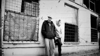2inshi - trezeste-te (mc bone & mitroid)
