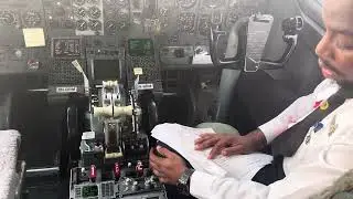 Max Air Boeing 737 Cockpit On Nigeria Domestic Flights. Flying An Airplane Is Easier Than Driving😱?