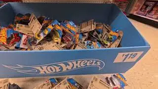 Find TH ! Target Fresh Dump Bin #car #toys #diecast#风火轮#matchbox #hotwheels