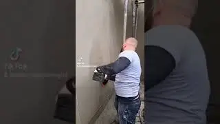 fratasadora rokamat bater&iacute;a sin cables #rokamat #construction #work #concrete #goesmahe #fachadas