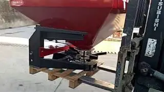 Agri Machinery Ireland   Fertiliser Spreader   Cosmo