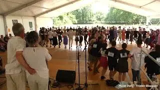 Menez Meur 2023 - Demie-finale - Gavotte du Pays de Calanhel avec Iffig et Nanda Troadec