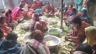 আমাদের গ্রামের যে কোনো অনুষ্ঠানে সকলে মিলে আনন্দ নিয়ে কাজ করে 😍