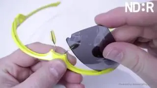 How to change the NAKED:RUNNER Sports Sunglasses lenses