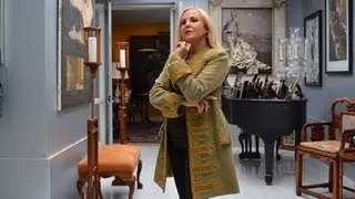 Global Fashion Icons | What's In Their Closet | Carolyn Farb