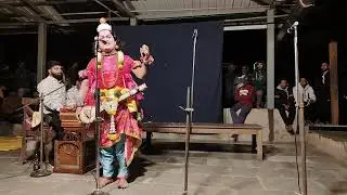 नारद - साहिल लाड/ एका हाताने कर .दुसऱ्या  हाताने भर 