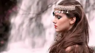 Camila Queiroz -Making Of Elitte  Luxo #7.  Ano (2012)