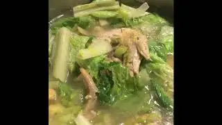 COOKING CHICKEN SOUP FOR COLD WEATHER