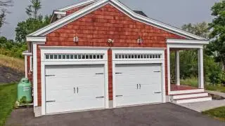 C.H.I. Stamped Carriage House Garage Doors