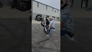 Seat time at it finest. (private lot) #bikelife #seattime #stuntlife #kareless