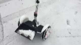 Segway miniPRO Расчистува Снег | Segway Macedonia