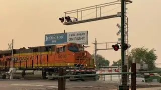 High speed BNSF trains in Holbrook, Arizona