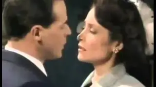 Por Debajo de La Mesa - Antônio y Maria - César Évora  y Daniela Romo