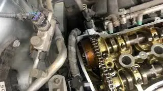 Cómo cambiar la junta de la tapa de la válvula Toyota RAV4 Engine: 2.4 L 4-cylinder, .