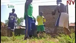 American referee, Kenny Bayless, donates boxing gear to the Uganda Boxing Federation