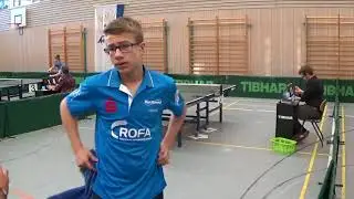 Mike Hollo 103  vs Deng  Thalkirchen Erdweg Bayerische Jugendm  20171209 Tischtennis   Stativ