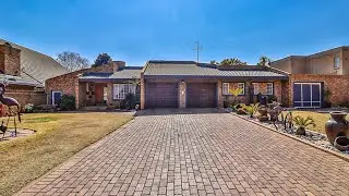 3 Bedroom House For sale in Sunward Park