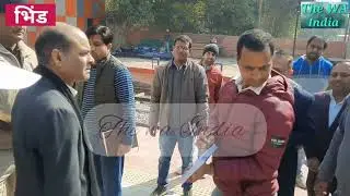 भिंड स्टेशन पर गुरुवार को निरीक्षण करने पहुंचे डीआरएम अनिरुद्ध कुमार को स्टेशन पर मिली अनिमित्ताए