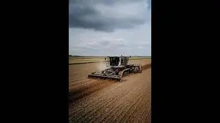 Artistic Intent & Style: #HomemadeRobot #RustyMachine #EngineVibration