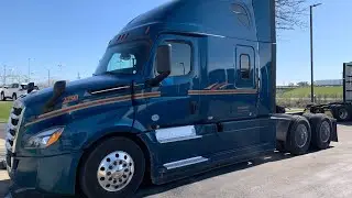2019 Freightliner Cascadia 126 - #4802 - Selectrucks Of Cleveland