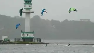 Die Kiter am Falckensteiner Leuchtturm, am Sonntag nach dem Hochwasser, 22. 10. 23