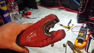 Замена и тестирование лезвия для медного трубореза C12PC Milwaukee M12, часть 2