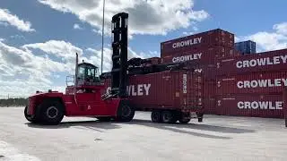Crowley's Port Everglades Top Loader Boomerang