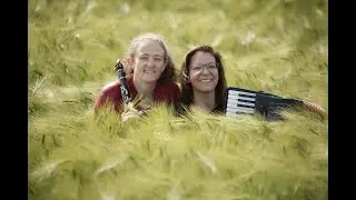 FREYLIKHS Susi Evans & Szilvia Csaranko