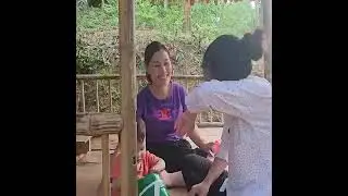 Single Mother&rsquo;s Struggle 💔 She Catches Fish and Helps a Poor Old Lady