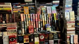 Book Market in Colaba Mumbai || Flora Fountain📚|| An Evening In Colaba