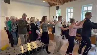 Die Geschwester van Wanrooy wiederer&ouml;ffnen den Festsaal in Arbach!