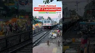 Fresh Painted WAP-7 Locomotive Gentle Arrival at Station &ndash; Majestic Presence & Smooth Horn 😍🇮🇳