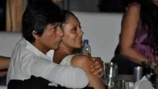 Gauri and Shahrukh khan ( By Huddy 03 ).wmv