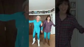 Line dance with your Bestfriend🤠 #bff #bestfriend #dance #linedance # #60s #dancemoves #fun