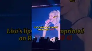 Lisa left a lipstick stain on Ros&eacute;'s cheeks 💋 #shorts #blackpink #ros&eacute; #lisa
